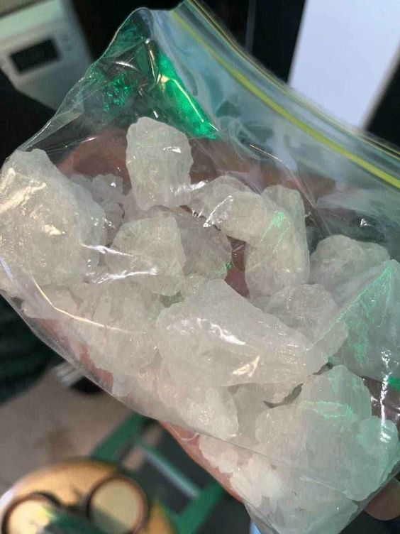 How to Find Reliable Crystal Meth Dealers: Mega local Distro